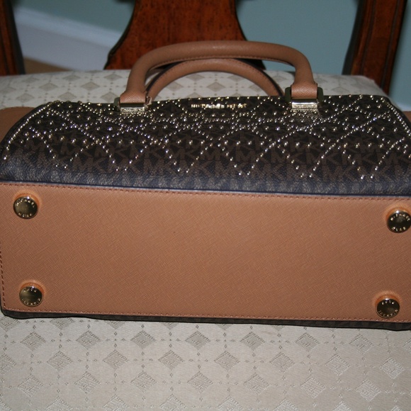 MICHAEL KORS SELMA SATCHEL MEDIUM TOP ZIP BROWN - Picture 6 of 7